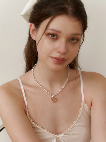 Beige Heart Pearl Necklace - KINDABABY - Modalova