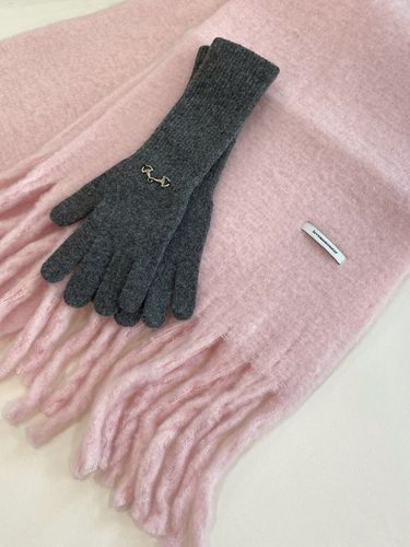 Big Mama Muffler And Buckle Wool Glove Set - LOVE ME MONSTER - Modalova