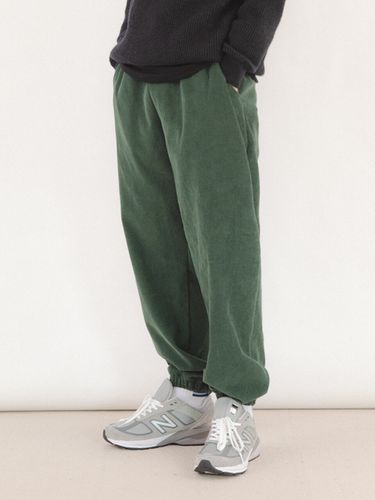 One-tuck Corduroy Jogger Pants [] - FANACULT - Modalova