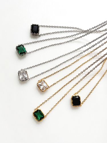 Bliss Square Crystal Necklace [3 Colors] - August Harmony - Modalova