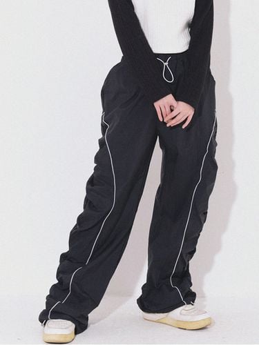 Nylon Shirring Jogger Pants _ Black - PIECEMAKER - Modalova