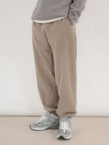 Corduroy One Tuck Jogger Pants _ - FANACULT - Modalova