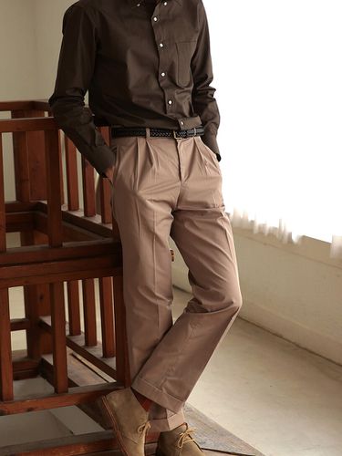 Cotton Two Tuck Chino Pants _ Khaki - Bellief - Modalova