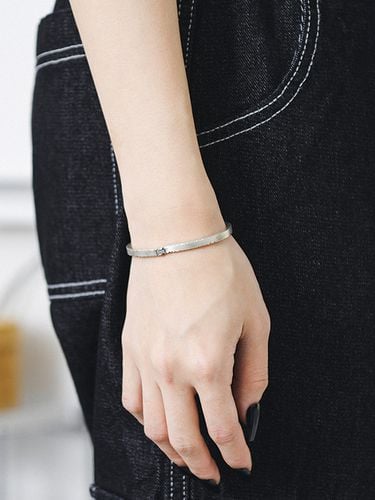 Stitch Twsit Bangle [925 silver] - GRAYNOISE - Modalova