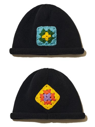 Crochet Flower Beanie - MISTERCHILD - Modalova