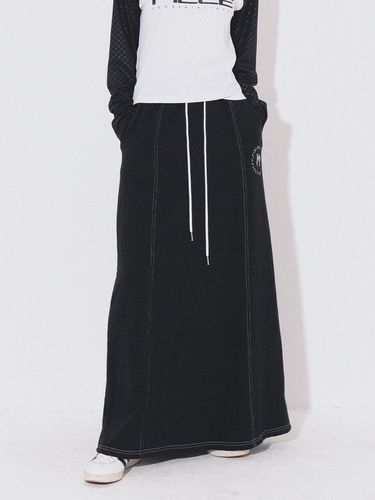 Stitch Sweat Maxi Skirt _ Black - PIECEMAKER - Modalova