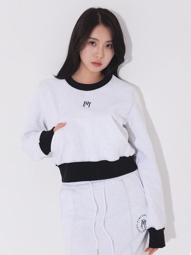 Official Stitch Cropped Sweatshirt _ - PIECEMAKER - Modalova