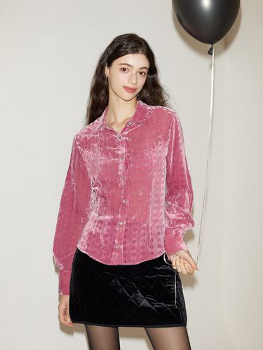 Balloon Sleeve Velvet Blouse_Pink - SALON DE YOHN - Modalova