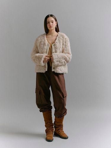 Stitch Cargo Pants _Brown - SOFT SEOUL - Modalova