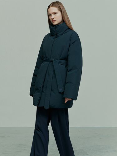 Belted Padded Down Coat_Navy - RE RHEE - Modalova