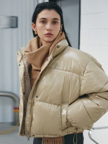 Gloosy Crop Puffer Padding _Beige - NICK&NICOLE - Modalova