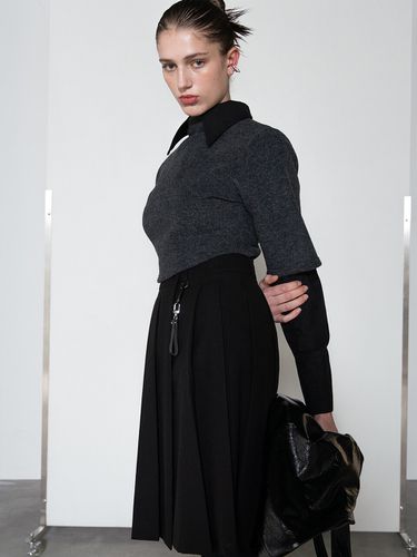 Mock Neck Cropped Knit Top _ - 320SHOWROOM - Modalova