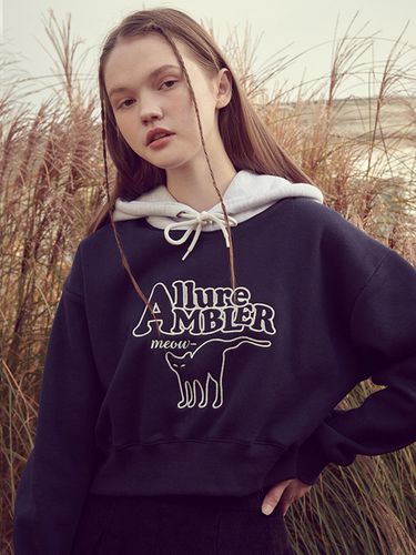 Allure Cat Crop Hoodie _ Navy - AMBLER - Modalova