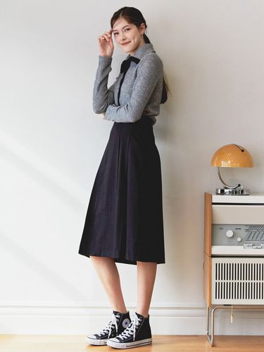 Tuck Pleated Wool Midi Skirt _Black - bibyseob - Modalova