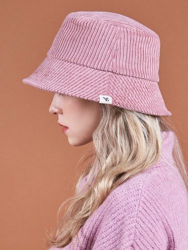 Wide Corduroy Label Bucket Hat Pink - VARZAR - Modalova