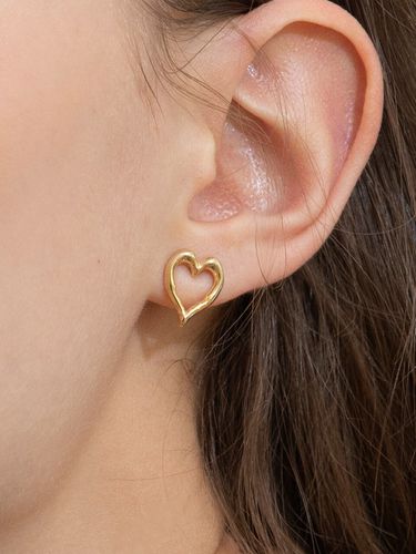 Bumpy Heart Line Earrings (2 Colors) - FANTASTIC PLANET - Modalova