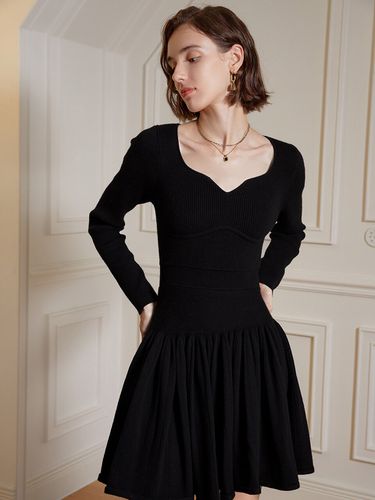 YY_Chic Diamond Neck Slim Pleats Dress_BLACK - yyiam - Modalova