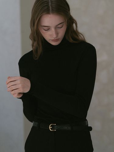 Satin Gold Classic Belt - Black - Laminez - Modalova