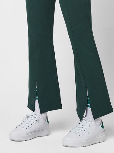 Tennis Club Sneakers _ White Green - AKIII CLASSIC - Modalova