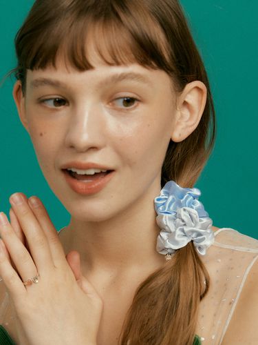 Satin Mini Scrunchie (5 Colors) - XPIER - Modalova