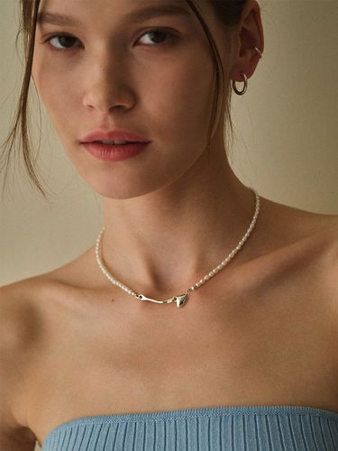 Chubby Heart Pearl Necklace _ - emott - Modalova