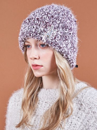 VA Brooch Melange Knit Beanie - VARZAR - Modalova