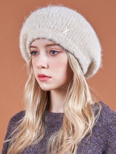 Stud Logo Wool Knit Beret - VARZAR - Modalova