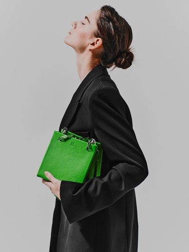 Cube Bag _ Green - AYSE - Modalova