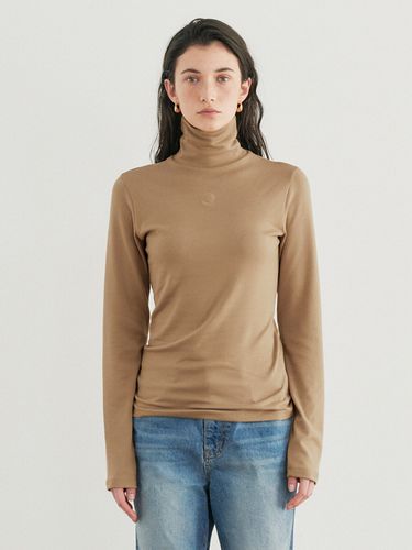 Turtleneck Cut-out Riversible Top_Beige - LEUNI - Modalova