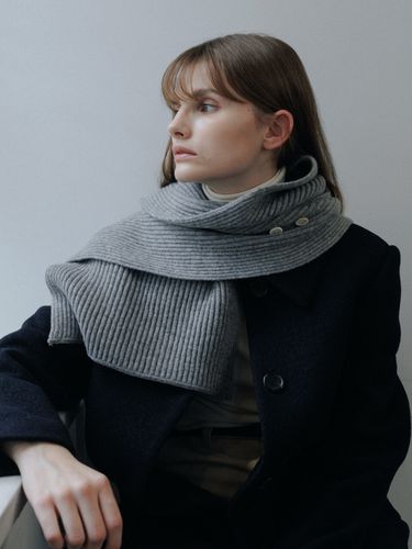 Caroline Wool Knit Muffler_ Grey - TRWA - Modalova