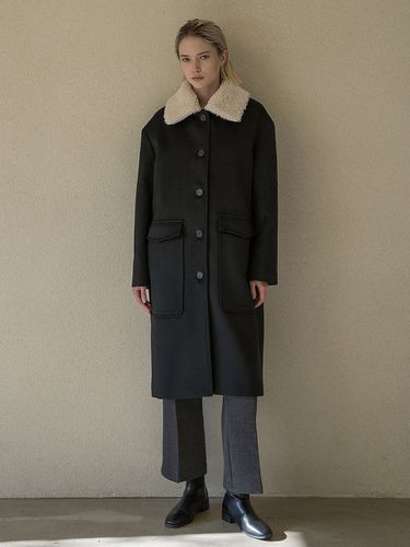 Single Fur Collar Long Coat_Black - clet - Modalova