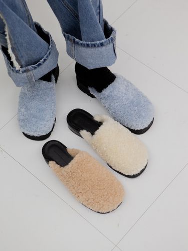 Curly Fur Slipper (3Colors) - TWVP - Modalova