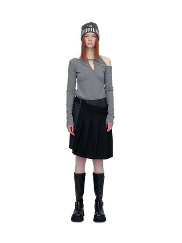 Pleated Wrap Skirt (Charcoal) - CERRIC - Modalova