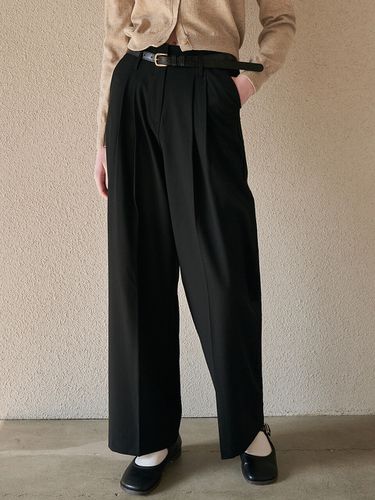 Herringbone Pin Tuck Slacks_Black - ADAUL - Modalova