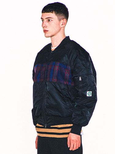 Mage MA-1 Bomber Jacket _ Black - FREAKISH BUILDING - Modalova