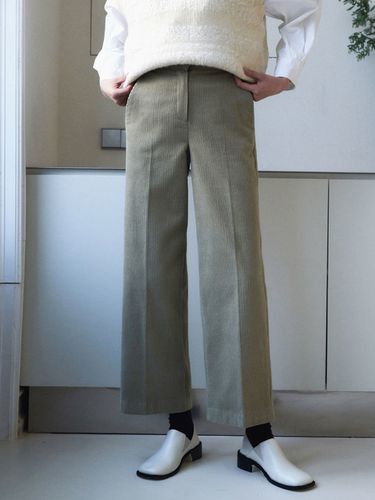 Vivid Corduroy Wide Pants_Khaki - ADAUL - Modalova