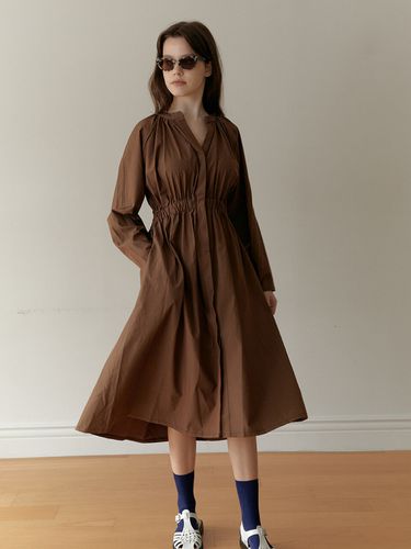 Claire Shirring Dress (Brown) - molto - Modalova