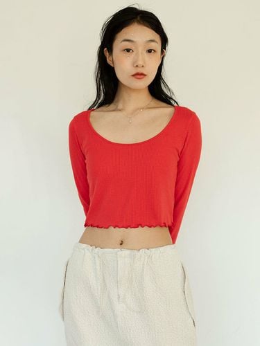 U Neck Crop T-shirt _ Red - oneninenineone - Modalova