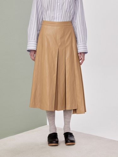 Leather Pleated Long Slit Skirt - a.t.corner - Modalova