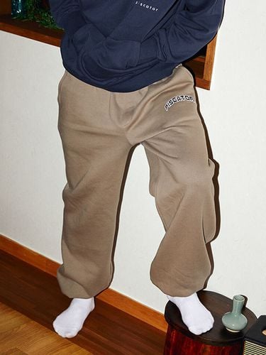 Mahi Mahi Sweatpants _ Khaki - PISCATOR - Modalova