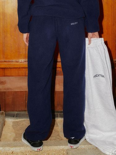 Fleece Sweatpants _ Navy - PISCATOR - Modalova