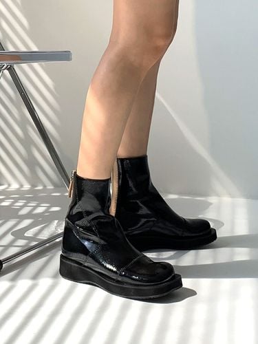 Classic Line Toe Point Ankle Boots - urimera - Modalova