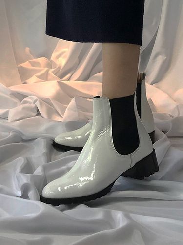 Classic Soft Acryl Heel Chelsea Boots - urimera - Modalova