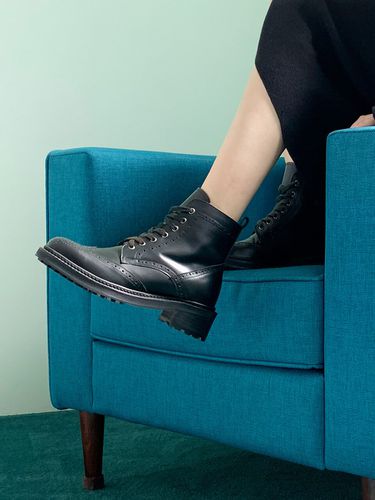 Classic Wing Tip Walker Boots - urimera - Modalova