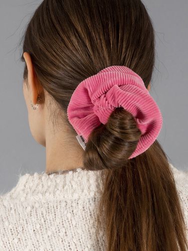 Corduroy Rose Pink Scrunchie - pearlymore - Modalova