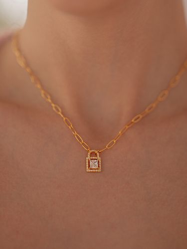 Lock Cubic Pendant Chain Necklace - Shertz - Modalova