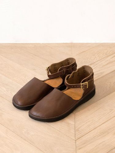 Chinese Sandal _ Brown - Aurora Shoe - Modalova