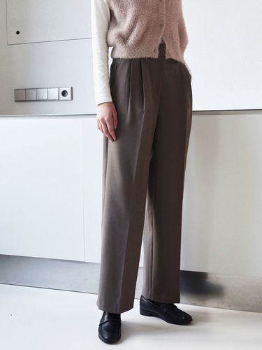 Look Two Pin Tuck Side Button Slacks_Brown - ADAUL - Modalova