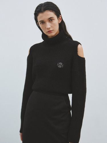 Nicole Turtleneck Shoulder Cut-out Sweater_Black - NICK&NICOLE - Modalova