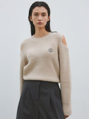 Nicole Ribbed Shoulder Cut-out Sweater_Beige - NICK&NICOLE - Modalova